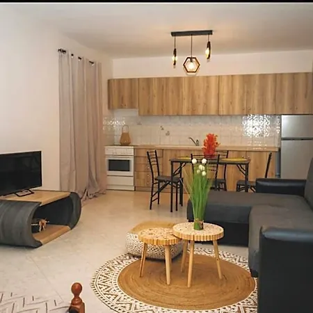Hotel Daisy 2*